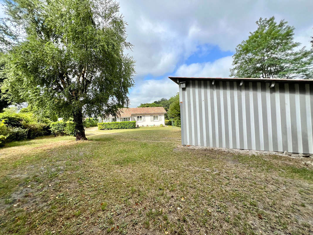 Maison à HOSTENS