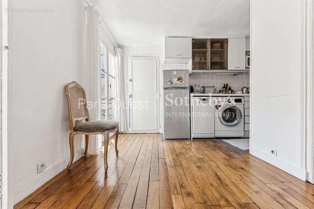 Appartement à PARIS-7E