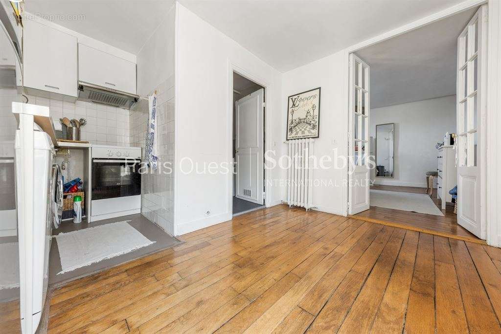 Appartement à PARIS-7E