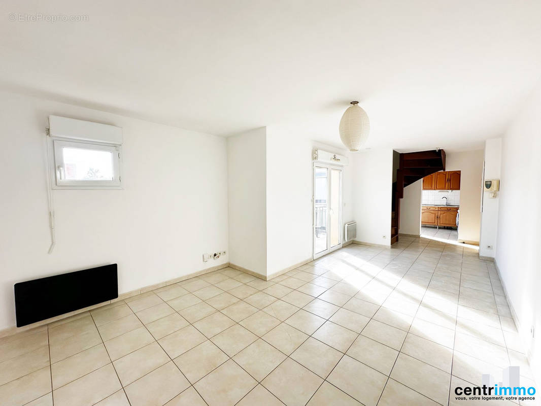 Montpellier Nord Ouest vente appartement F2 duplex Centrimmo séjour - Appartement à MONTPELLIER