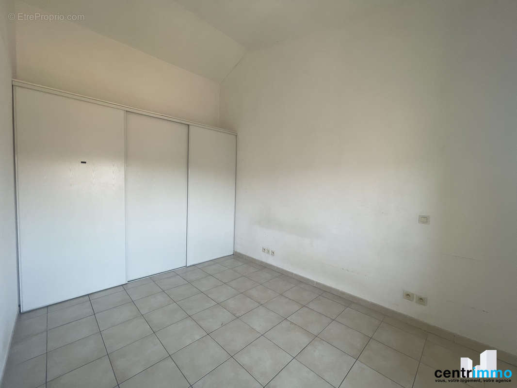 Montpellier Nord Ouest vente appartement F2 duplex Centrimmo chambre - Appartement à MONTPELLIER