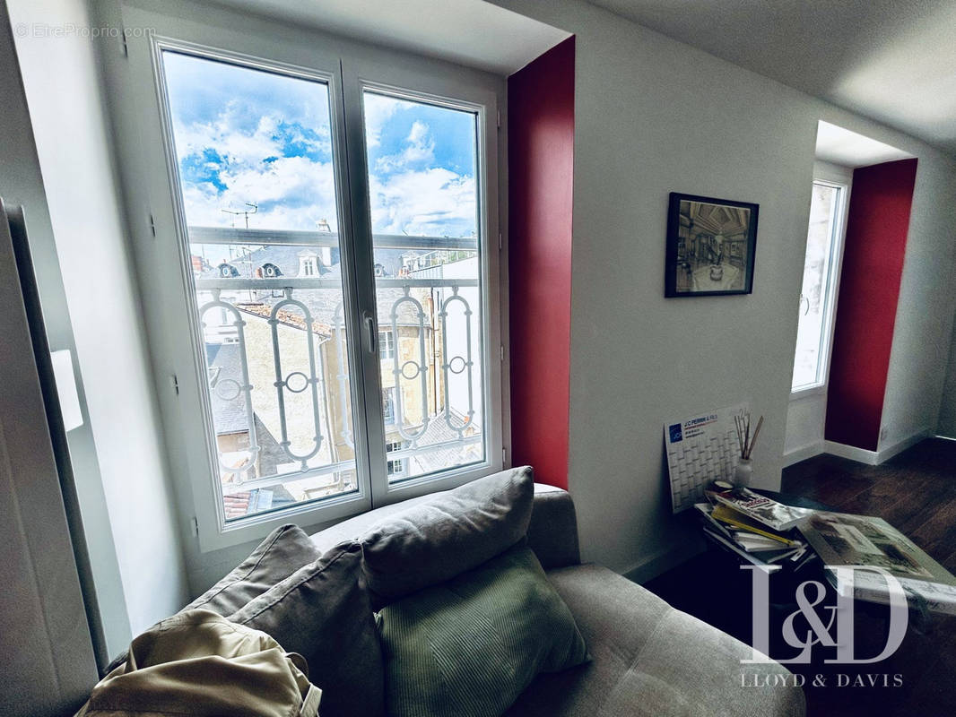 Salon et sa vue - Appartement à POITIERS