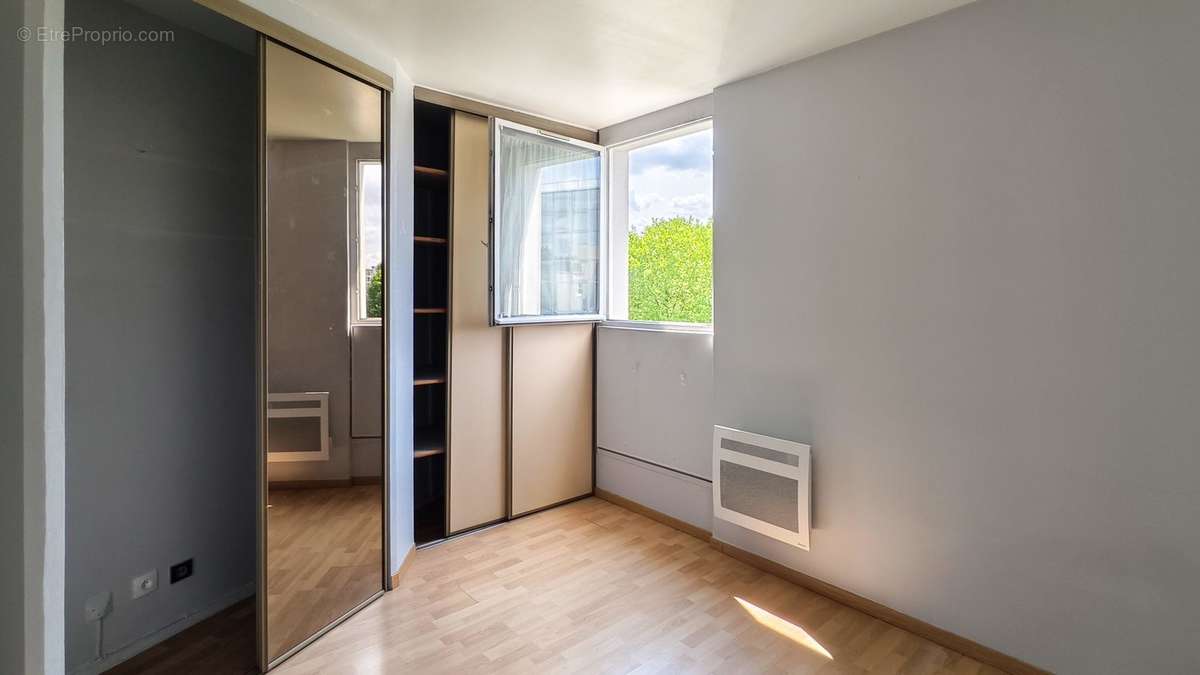 Appartement à LOGNES