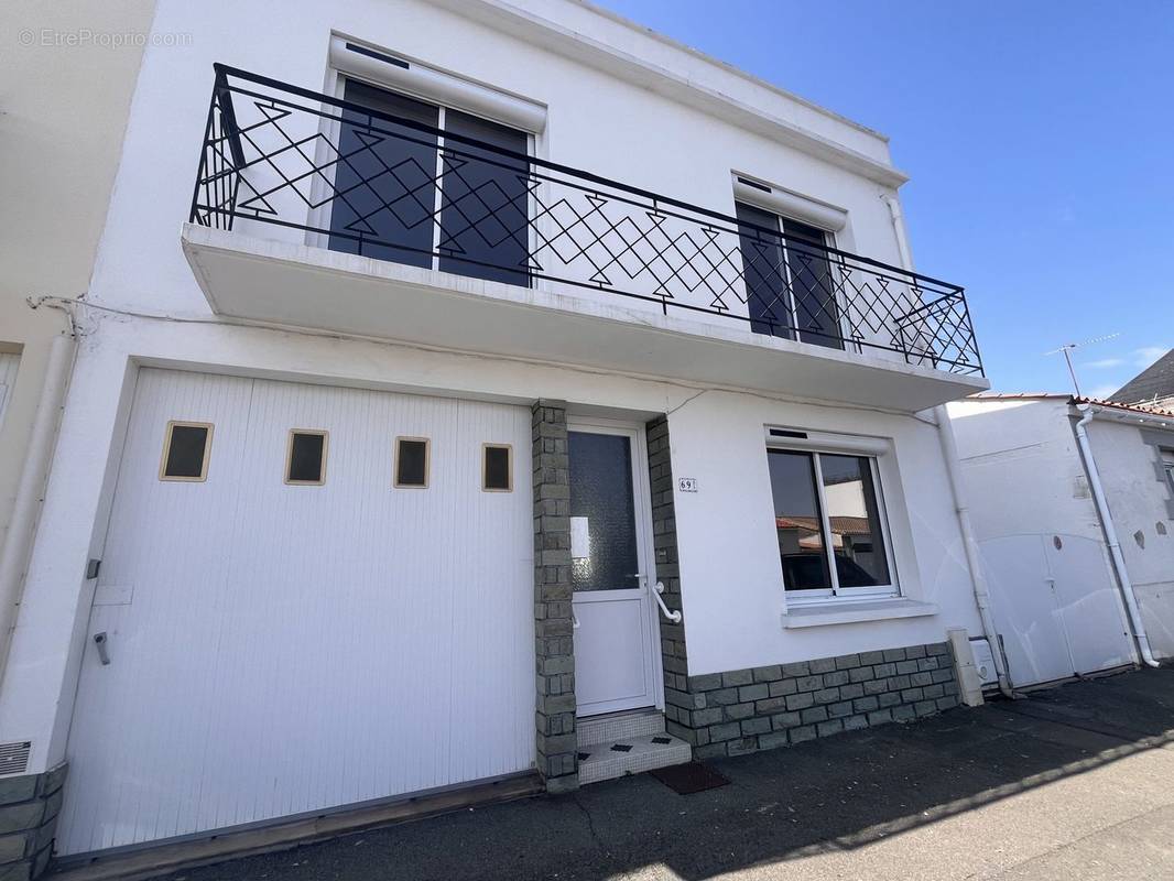 Façade - Maison à LES SABLES-D&#039;OLONNE