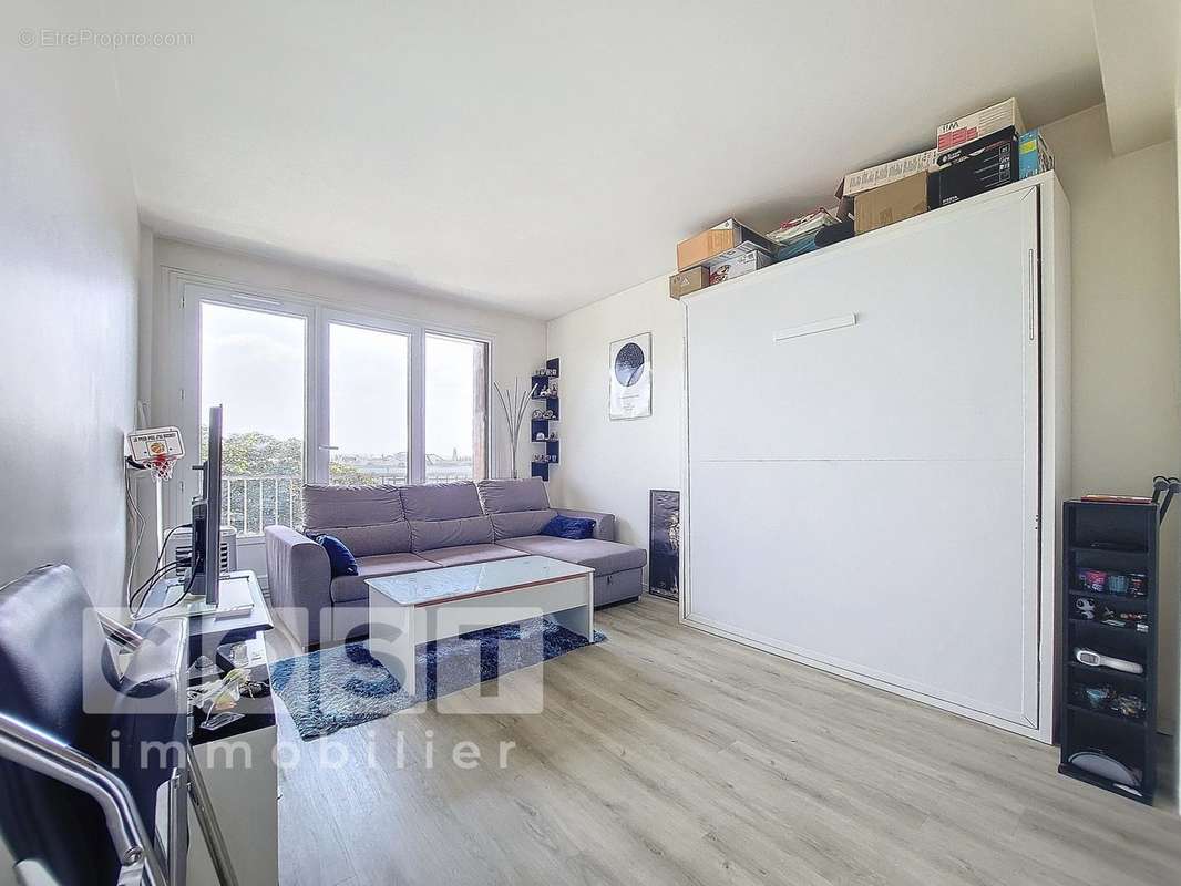 Appartement à COLOMBES