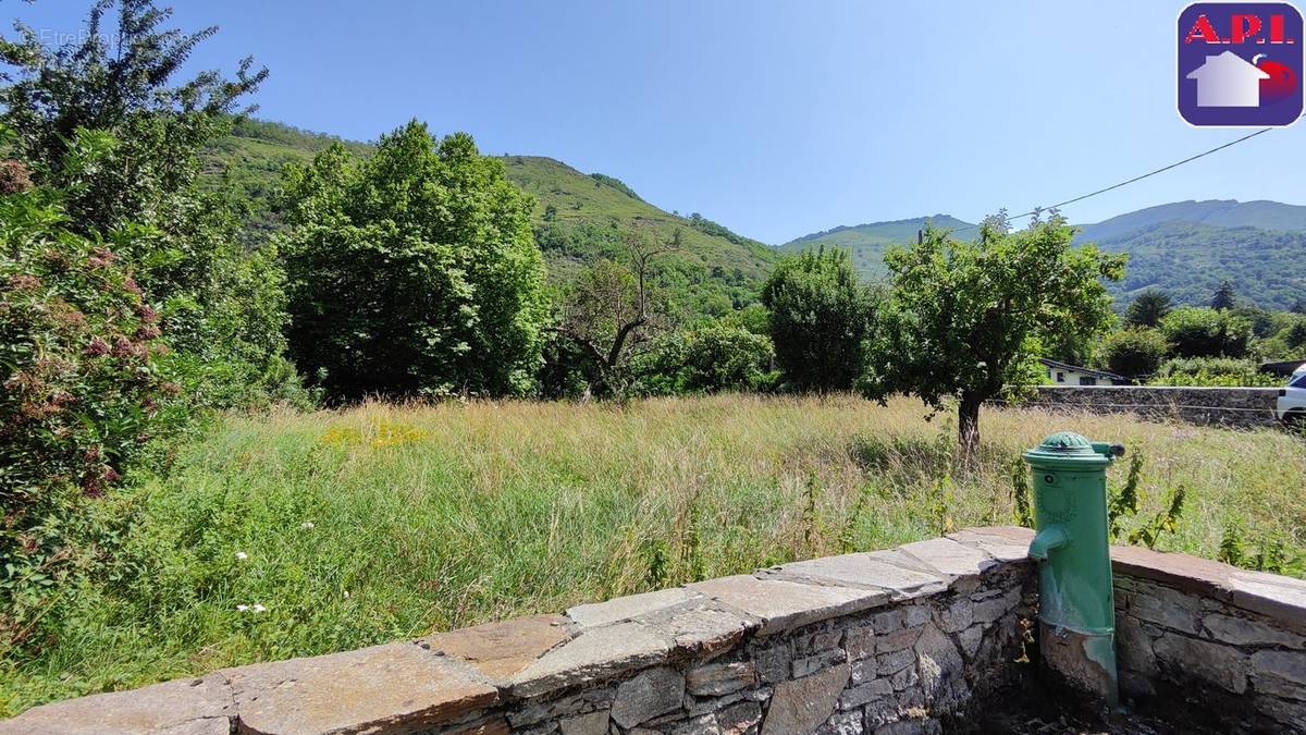 Terrain à TARASCON-SUR-ARIEGE