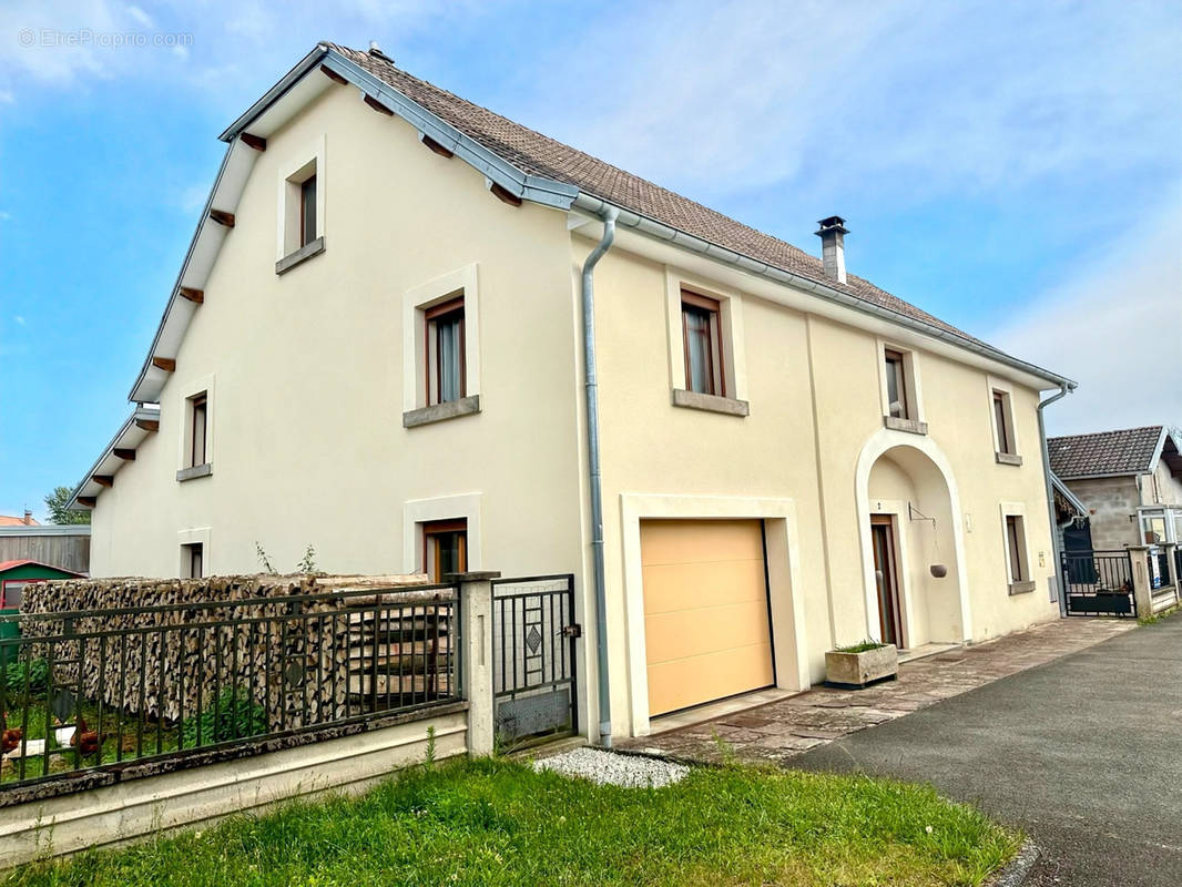 Maison à MAGNY-VERNOIS