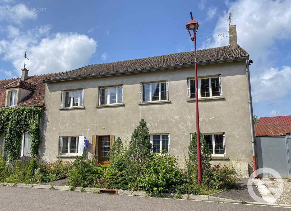 Maison à ROUVRAY