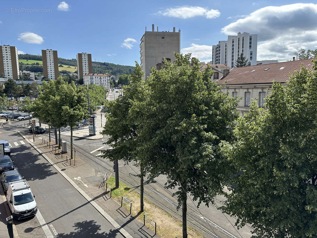 Appartement à SAINT-ETIENNE