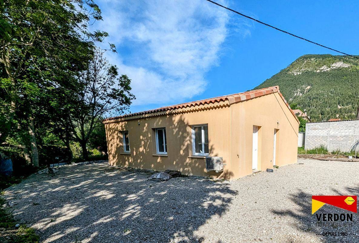 Maison à SAINT-ANDRE-LES-ALPES