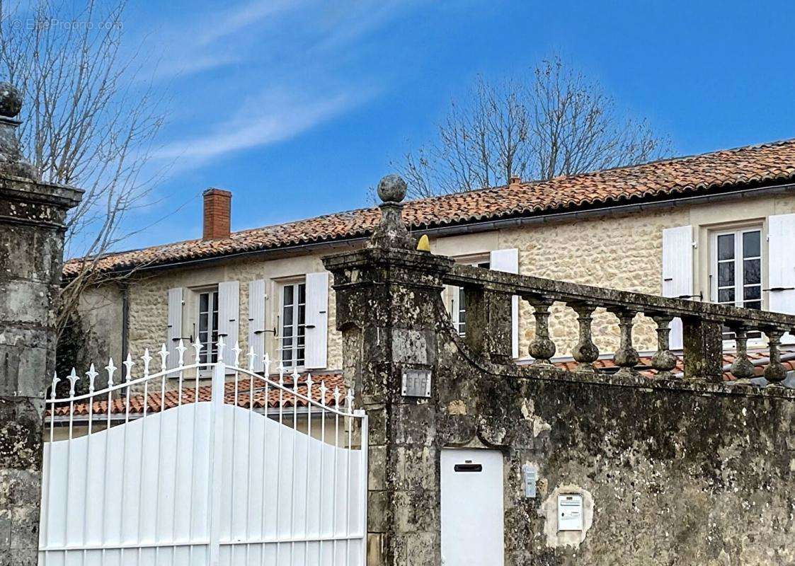 Maison à PERIGNY