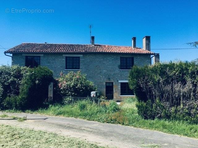 Maison à CHATAIN