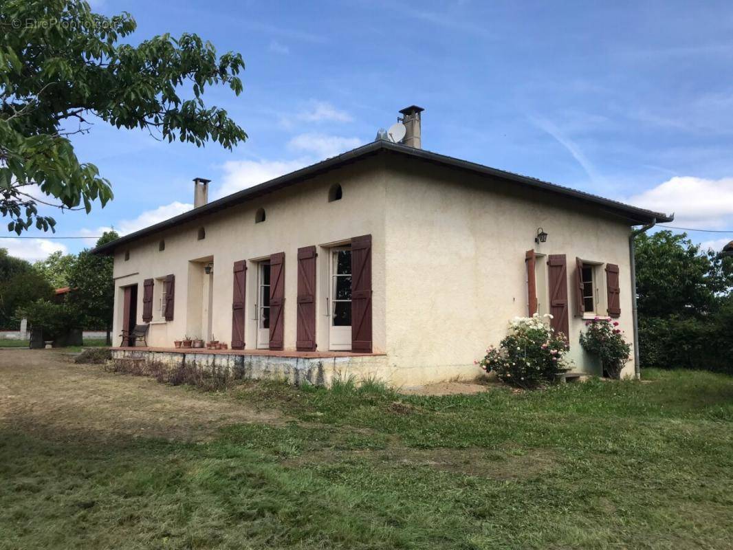 Maison à SAINT-SULPICE-SUR-LEZE