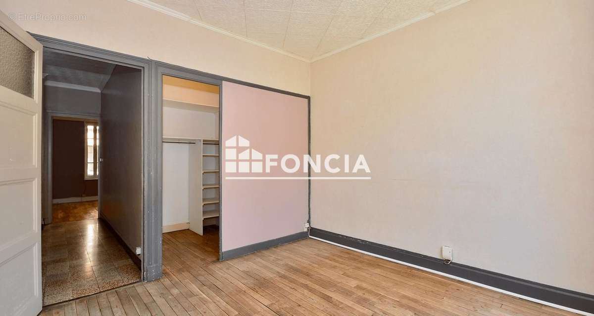 Appartement à LYON-8E