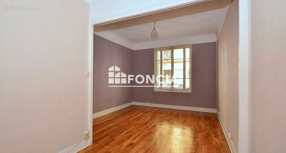 Appartement à LYON-8E