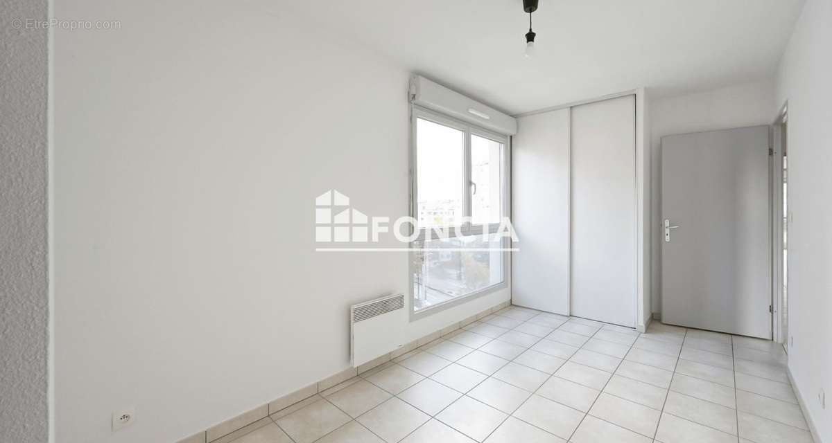 Appartement à LYON-8E