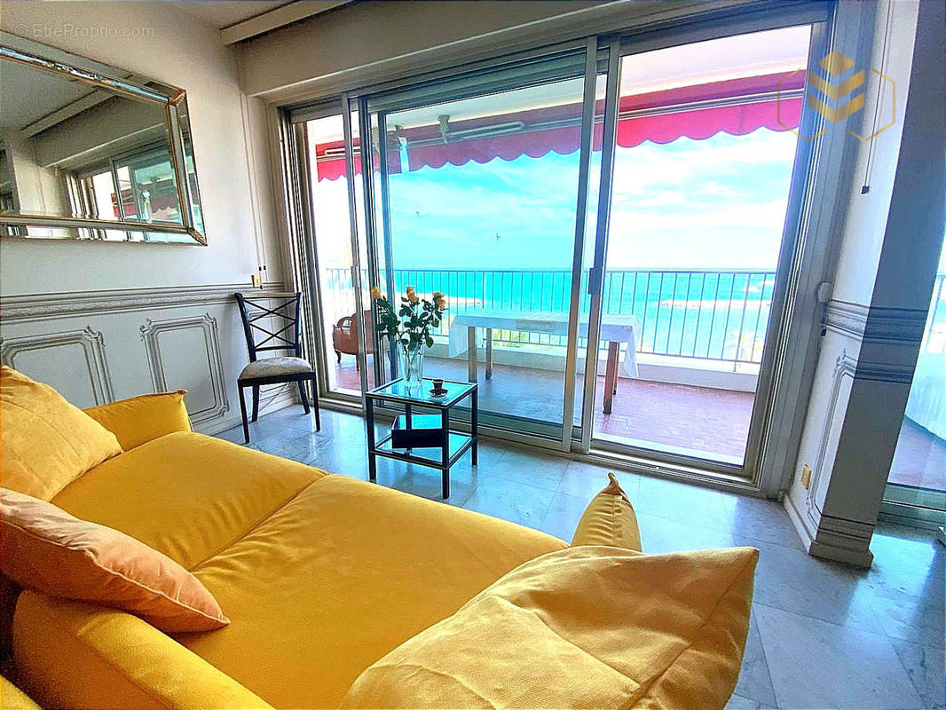 Appartement à MENTON