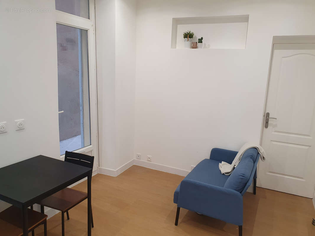 Appartement à MARSEILLE-3E