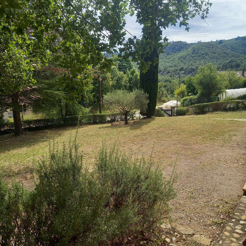 Maison à GREOUX-LES-BAINS