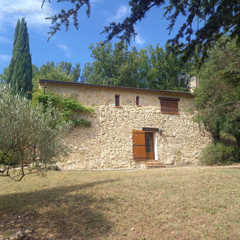 Maison à GREOUX-LES-BAINS