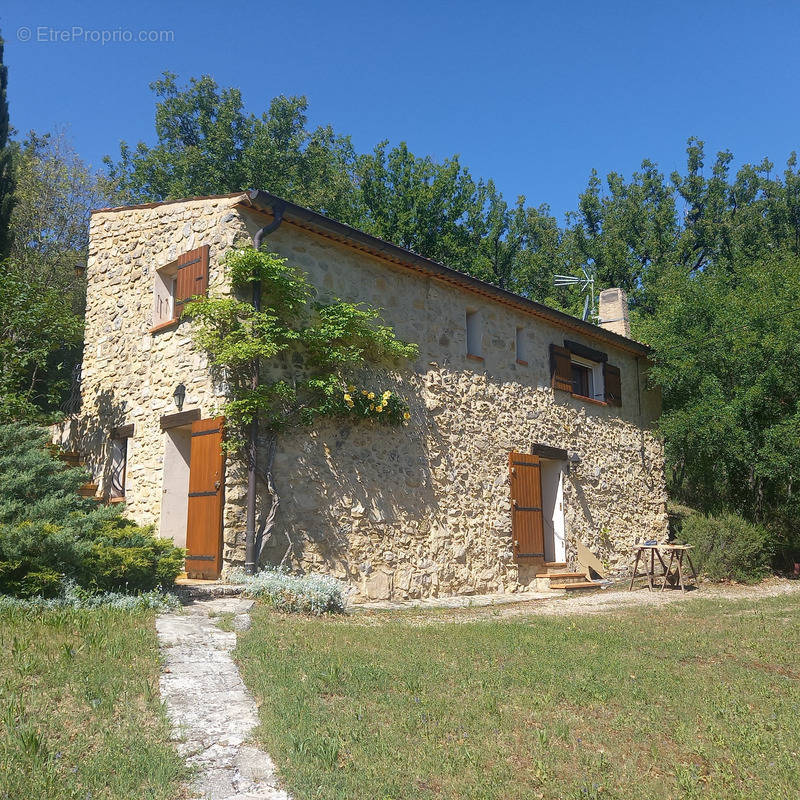 Maison à GREOUX-LES-BAINS