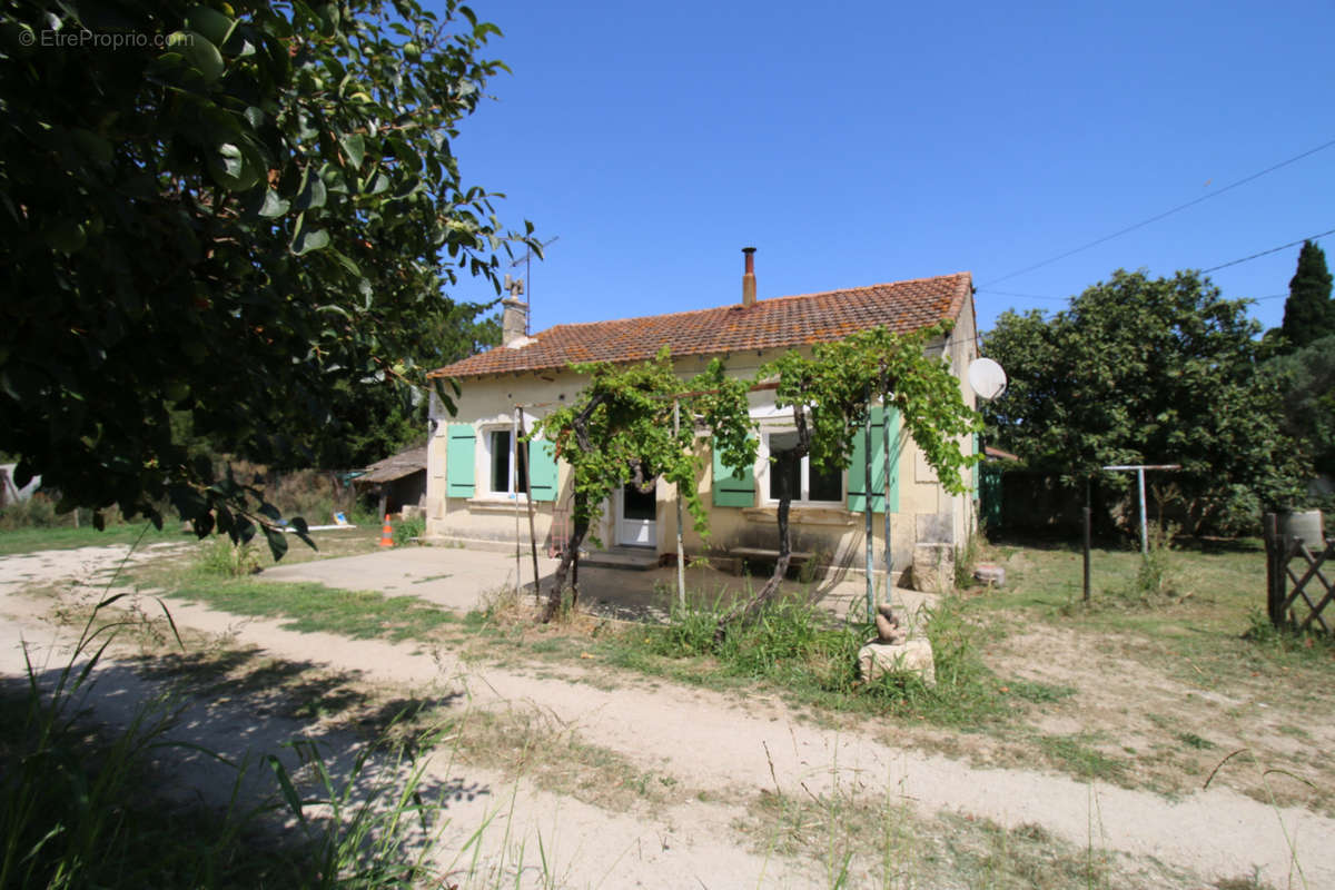 Maison à FONTVIEILLE