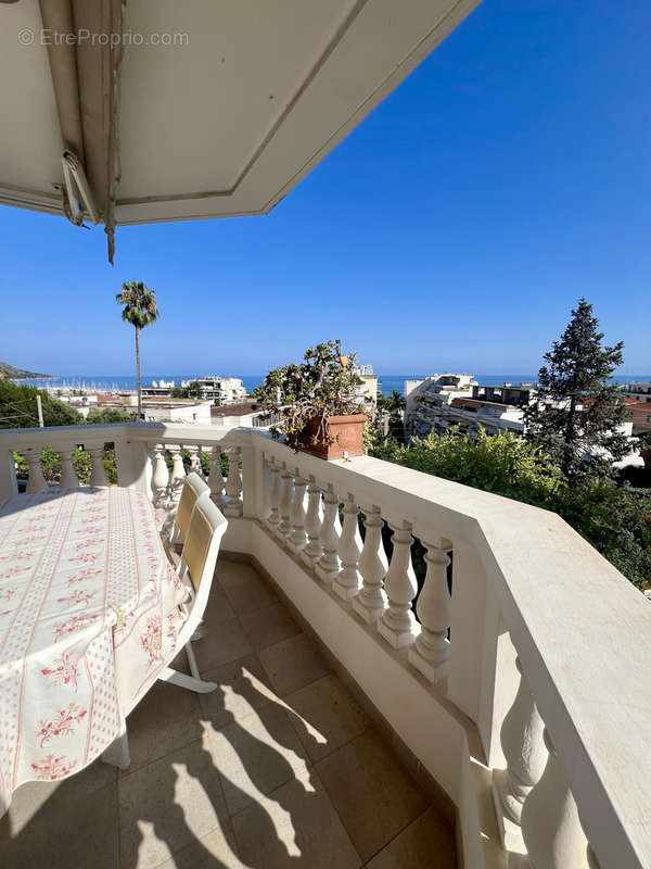 Appartement à MENTON