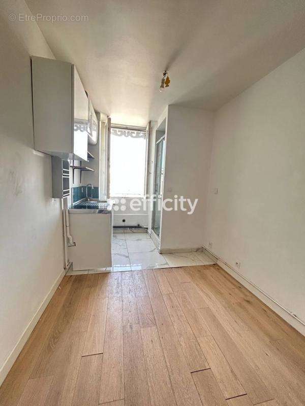 Appartement à PARIS-12E