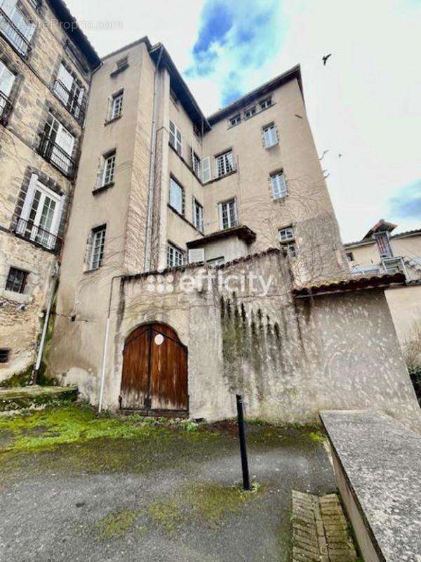 Appartement à THIERS