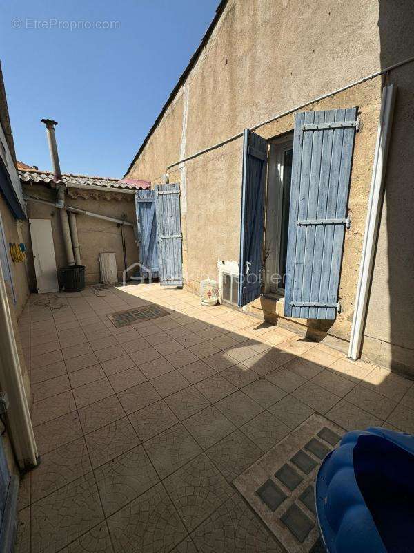 Appartement à THEZAN-LES-BEZIERS