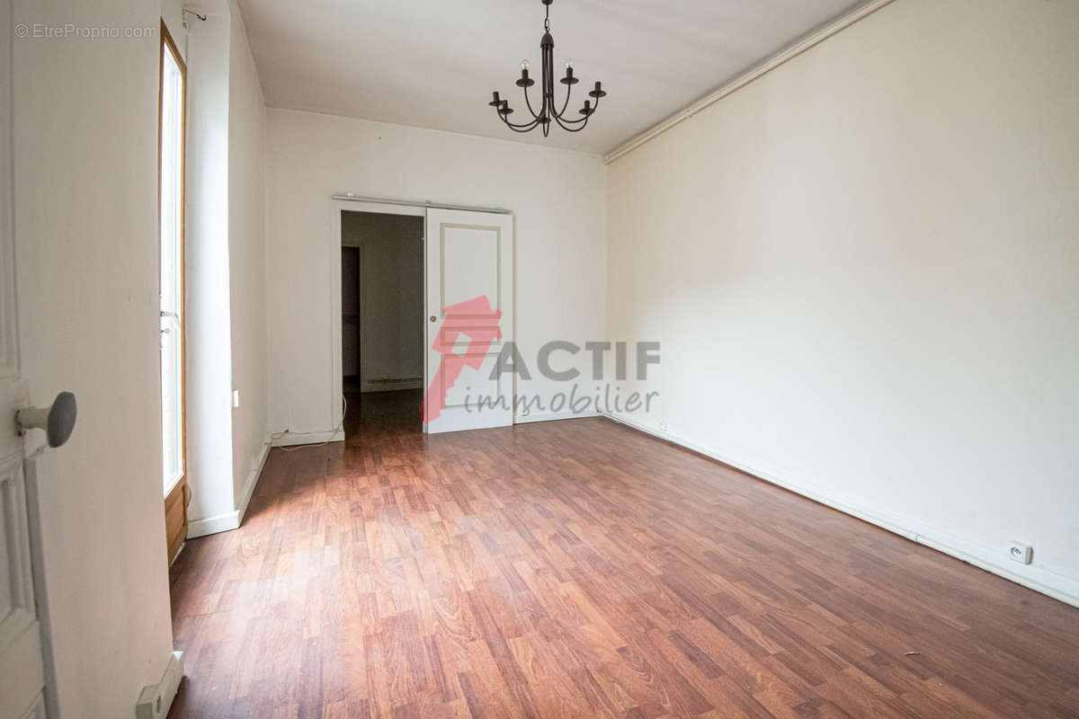 Appartement à LISSES