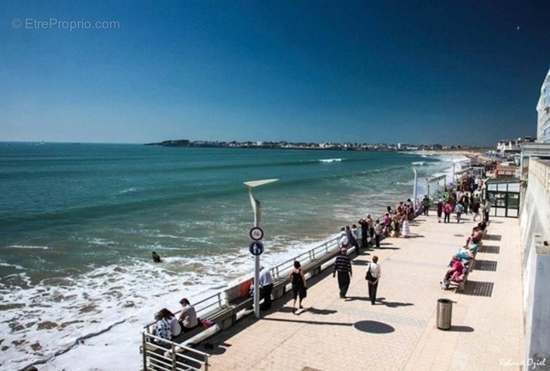 Commerce à SAINT-GILLES-CROIX-DE-VIE