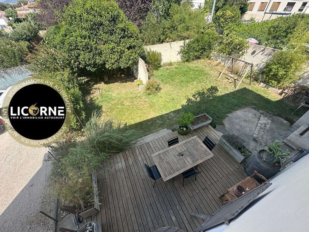 Appartement à LE PUY-SAINTE-REPARADE