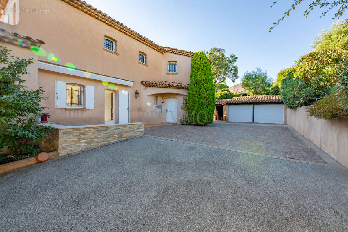 Maison à FREJUS