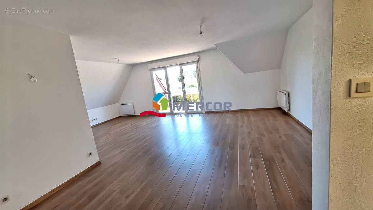 Salon salle à manger - Appartement à OSTWALD