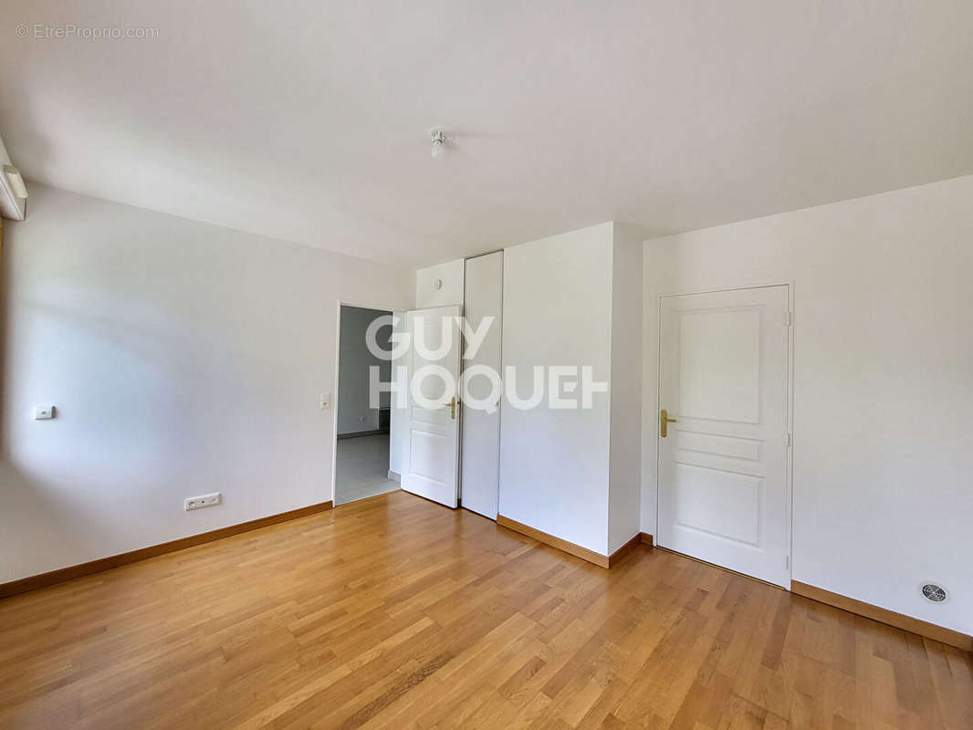 Appartement à BOUGIVAL