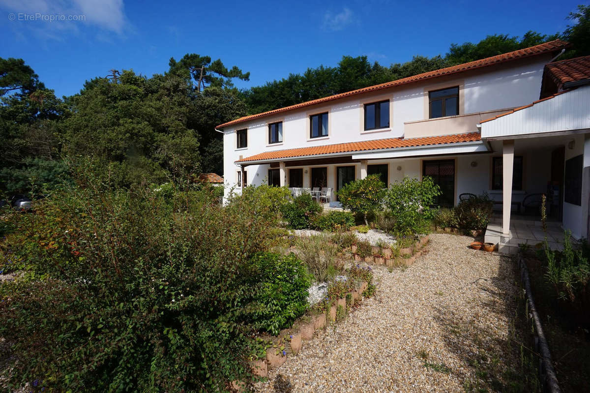 Maison à SAINT-PALAIS-SUR-MER