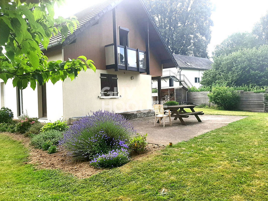 Maison à MOUX-EN-MORVAN