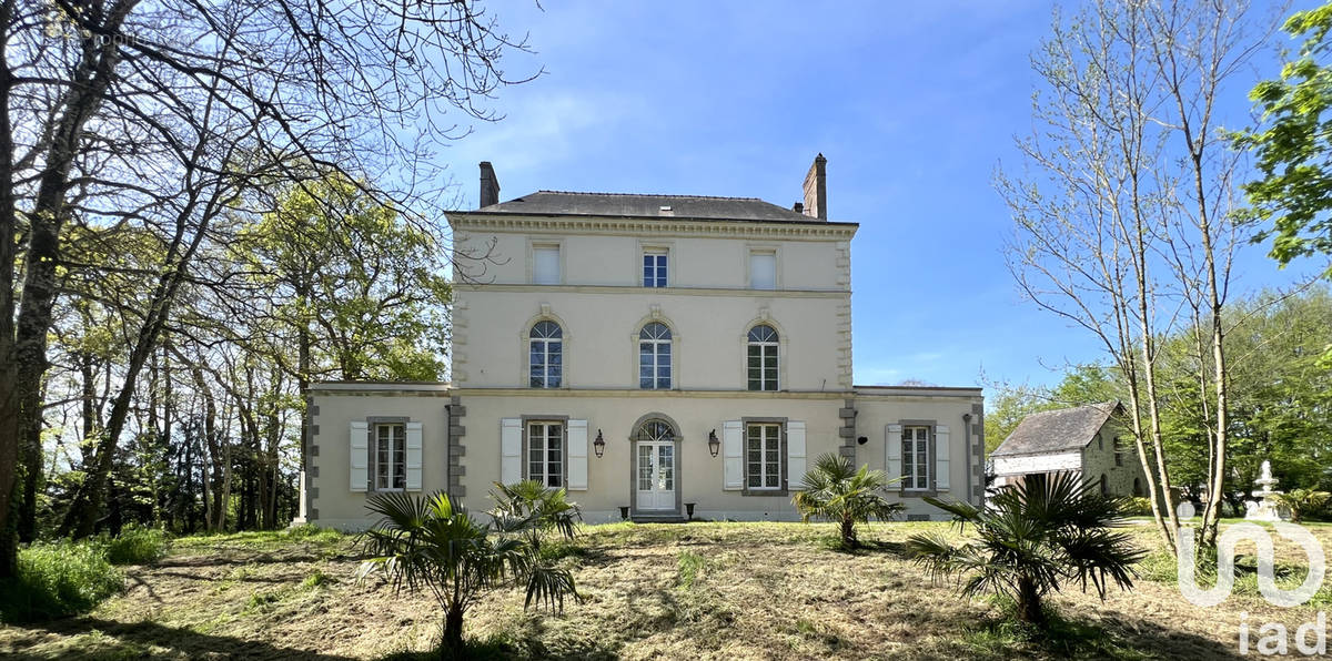 Photo 1 - Maison à SAINT-BERTHEVIN