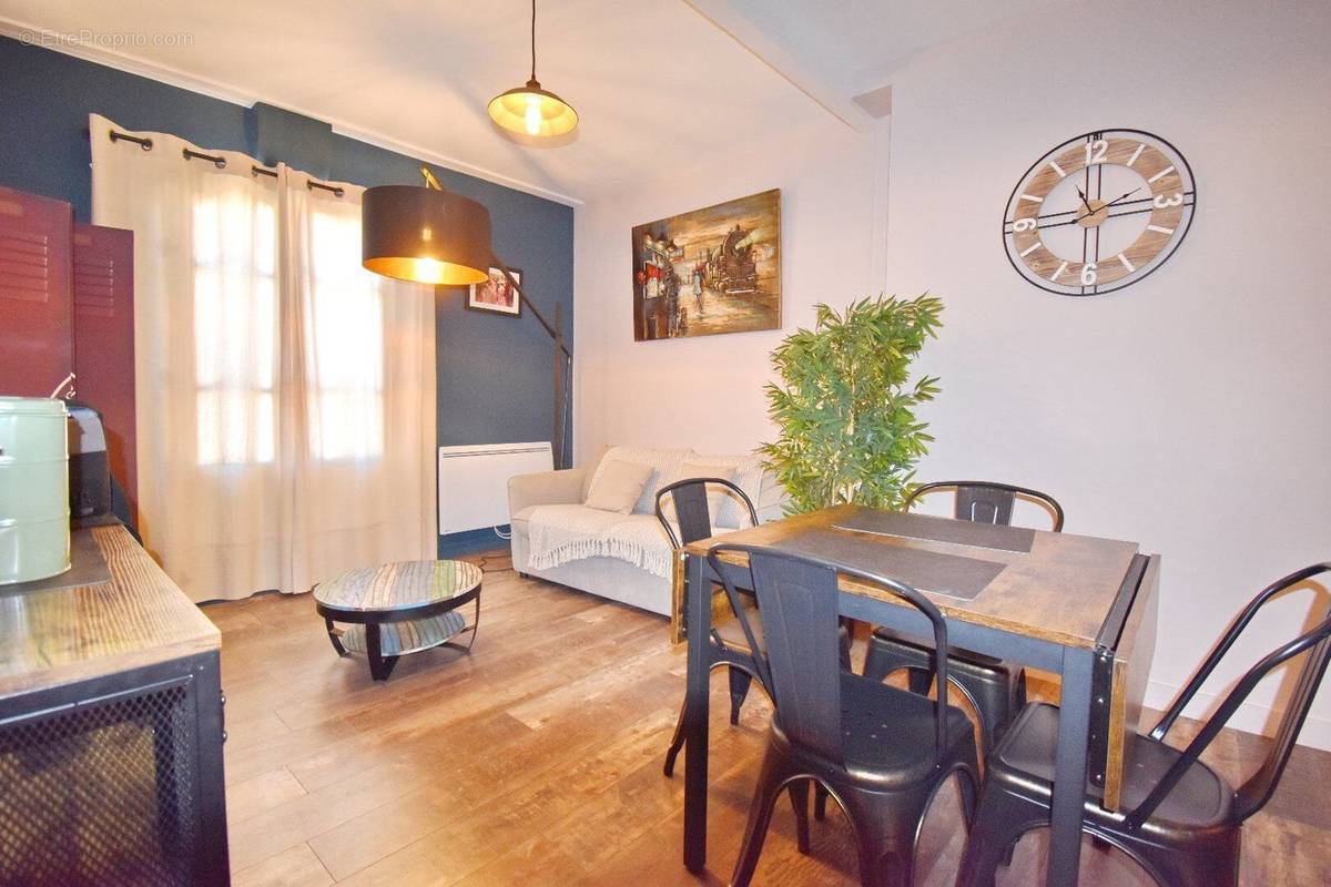 Appartement à PEZENAS