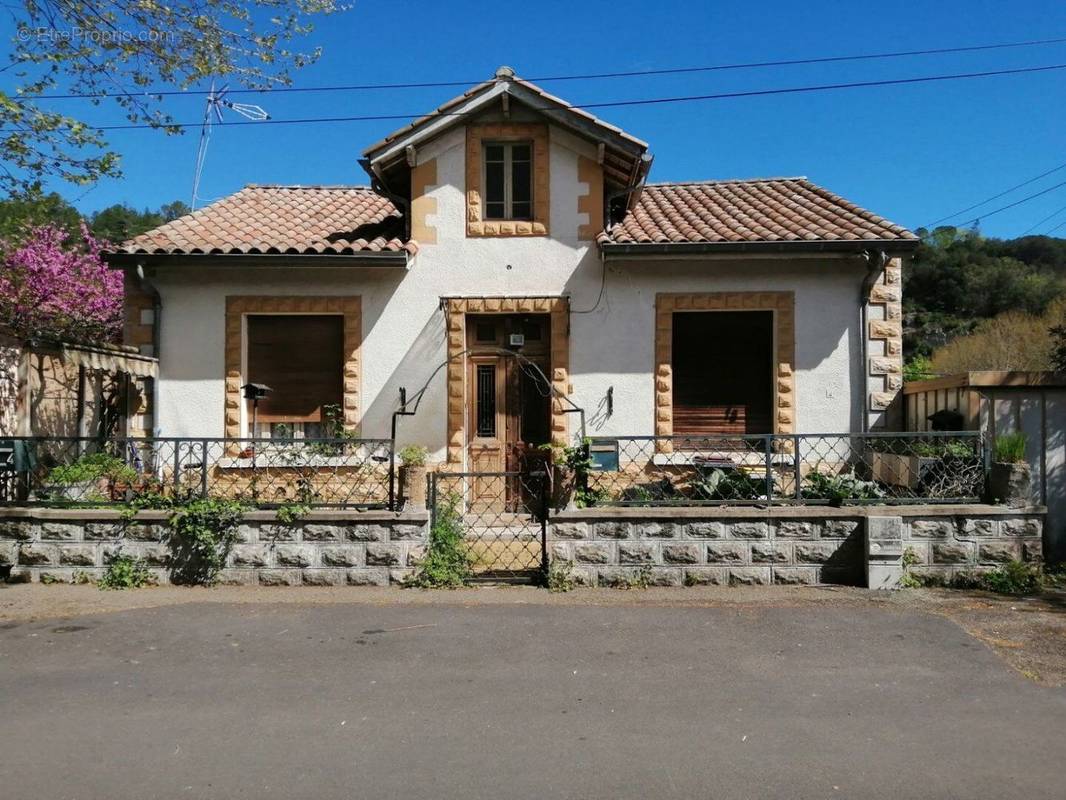 Maison à LAMALOU-LES-BAINS