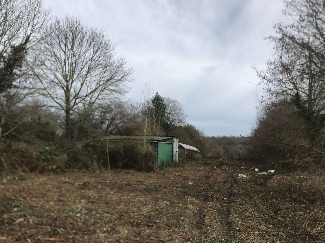 Terrain à POIX-DE-PICARDIE