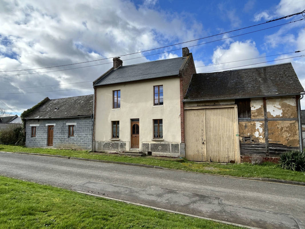 Maison à HORNOY-LE-BOURG