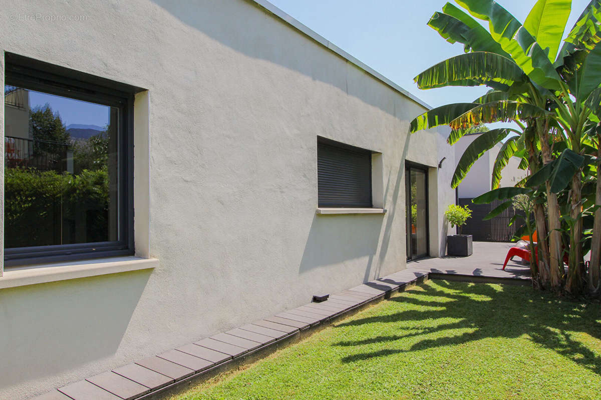 Appartement à AIX-LES-BAINS