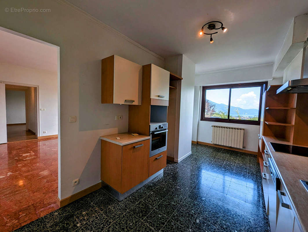 Appartement à AIX-LES-BAINS