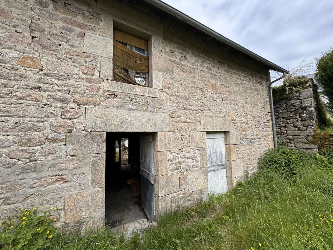 Maison à TARNAC