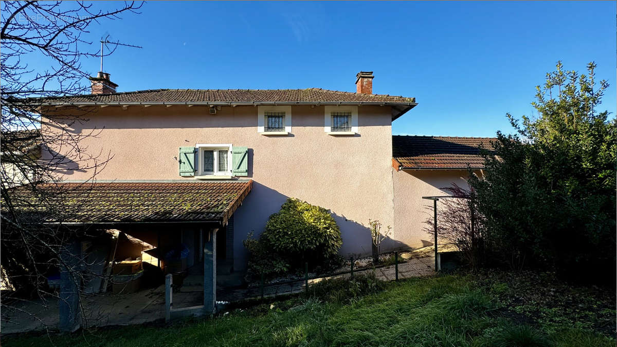 Maison à CONDAT-SUR-VIENNE