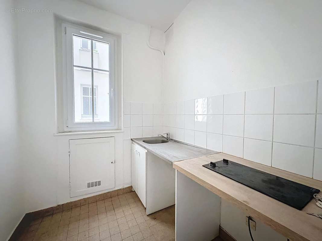 Appartement à PARIS-12E