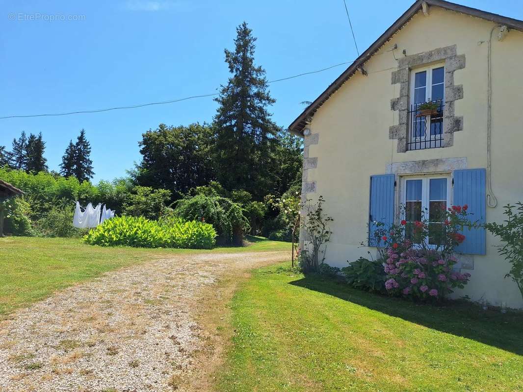 Maison à PAYROUX