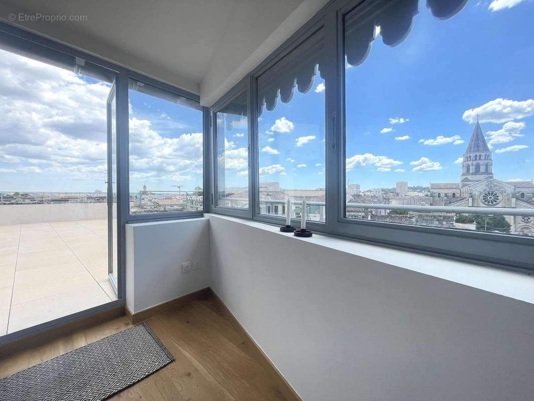 Appartement à NIMES